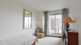 
                                                                                        Vente
                                                                                         PARIS V - MONGE/CENSIER - 3 PIECES AVEC TERRASSE -