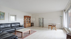 
                                                                                        Location
                                                                                         PARIS V - MONGE/CENSIER - 3 PIECES ET TERRASSE
