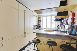 
                                                                                        Vente
                                                                                         PARIS XVI – Victor Hugo / Longchamp