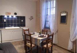 
                                                                                        Location
                                                                                         PART APPARTEMENT T3 MEUBLE ALBI CENTRE