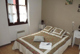 Location
PART APPARTEMENT T3 MEUBLE ALBI CENTRE