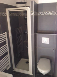 
                                                                                        Location
                                                                                         Particulier loue studio meublé centre ville Aix