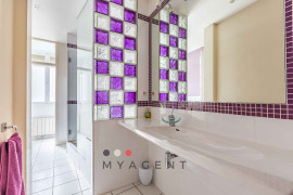 
                                                                                        Vente
                                                                                         Passy / Seine – 60 m² – Vue dégagée