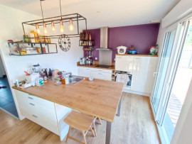 Vente
Pavillon 3 chambres, garage et jardin