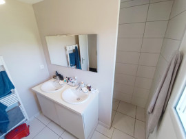 Vente
Pavillon 3 chambres, garage et jardin