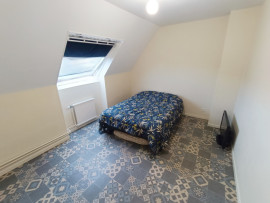 
                                                                                        Vente
                                                                                         Pavillon 3 chambres, jardin et garage