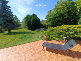 
                                                                                        Location
                                                                                         Pavillon 3 chambres, jardin Plachy
