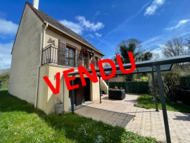 Vente
Pavillon 3 chambres sur sous sol total