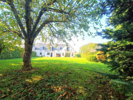 Vente
Pavillon avec jardin double garage