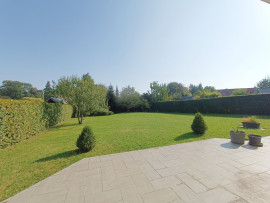 Vente
Pavillon avec jardin double garage