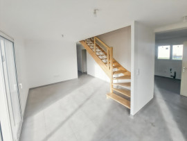 Vente
Pavillon de 2024 de 136 m², 8 pièces