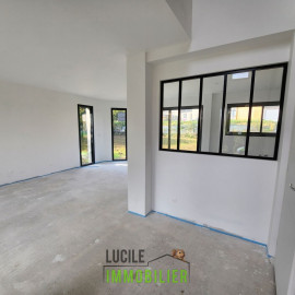 
                                                                                        Vente
                                                                                         Pavillon neuf 3 chambres