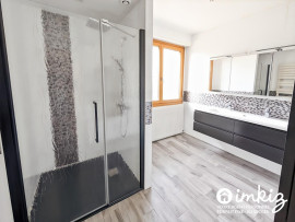 
                                                                                        Vente
                                                                                         Pavillon Plain Pieds 7 pièces - Terrain 957 m²