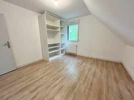 
                                                                                        Location
                                                                                         Pavillon récent 3 chambres garage jardin - Prouzel