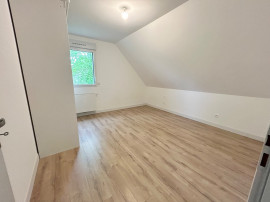 
                                                                                        Location
                                                                                         Pavillon récent 3 chambres garage jardin - Prouzel