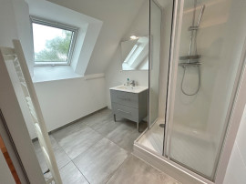 
                                                                                        Location
                                                                                         Pavillon récent 3 chambres garage jardin - Prouzel