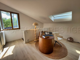 
                                                                                        Vente
                                                                                         PAYS D’AIX MAS DE CARACTERE 5,5 HA HAVRE DE PAIX