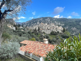 
                                                                                        Vente
                                                                                         Peillon Village - 4 pièce(s) - 175m2- Vue exceptionnelle - Terrain 2075m2