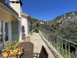 
                                                                                        Vente
                                                                                         Peillon Village - 4 pièce(s) - 175m2- Vue exceptionnelle - Terrain 2075m2
