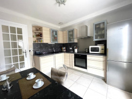 
                                                                                        Vente
                                                                                         Peillon Village - 4 pièce(s) - 175m2- Vue exceptionnelle - Terrain 2075m2