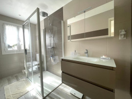 
                                                                                        Vente
                                                                                         Peillon Village - 4 pièce(s) - 175m2- Vue exceptionnelle - Terrain 2075m2