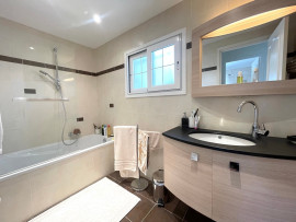 
                                                                                        Vente
                                                                                         Peillon Village - 4 pièce(s) - 175m2- Vue exceptionnelle - Terrain 2075m2