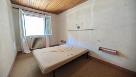 
                                                                                        Vente
                                                                                         Pelvoux : Beau potentiel pour ce T3 duplex