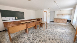 
                                                                                        Vente
                                                                                         Pelvoux : Beau potentiel pour ce T3 duplex