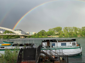 
                                                                                        Vente
                                                                                         Péniche Musée des Confluences