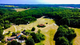 
                                                                                        Vente
                                                                                         PERIGORD DOMAINE AVEC PRL 24 HA MARIAGES