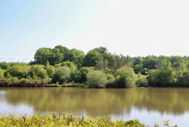 
                                                                                        Vente
                                                                                         PERIGORD DOMAINE GITES RECEPTIONS CHASSE 100 HA