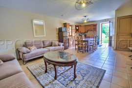 
                                                                                        Vente
                                                                                         PERIGORD PROPRIETE 23 HA GITES RIVIERE ETANG