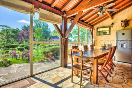 
                                                                                        Vente
                                                                                         PERIGORD PROPRIETE RURALE 10 HA ETANG