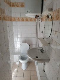 
                                                                                        Location
                                                                                         Petit T1 Quartier jardin Lecoq/ Facs