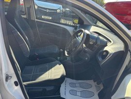 
                                                                                        Voiture
                                                                                         Peugeot 108 1.0 Active Hatchback 5dr Petrol Manual Euro 6 (68 ps)