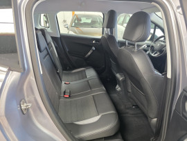 
                                                                                        Voiture
                                                                                         PEUGEOT 2008 - 1.6 Blue-Hdi 100 CV ALLURE- 5 CV
