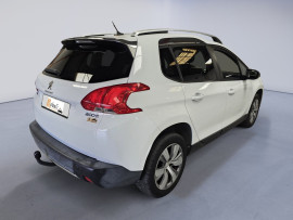 
                                                                                        Voiture
                                                                                         PEUGEOT 2008 - 1.6 Blue-HDi 100 CV STYLE - 5 CV