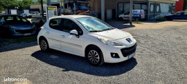 
                                                                                        Voiture
                                                                                         Peugeot 207 + 1.4 hdi 70 ch blue lion 5 portes