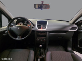 
                                                                                        Voiture
                                                                                         PEUGEOT 207+ - 1.6 HDi 90 CV PREMIUM - 5 CV