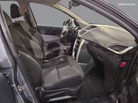 
                                                                                        Voiture
                                                                                         PEUGEOT 207 - 1.6 HDi 90 CV PREMIUM PACK - 5 CV