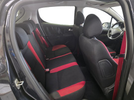 
                                                                                        Voiture
                                                                                         Peugeot 207