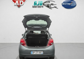 
                                                                                        Voiture
                                                                                         Peugeot 208 1.6 E-HDI 92ch - ALLURE