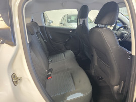 
                                                                                        Voiture
                                                                                         PEUGEOT 208 - 1.6 HDi 92 CV BUSINESS PACK - 4 CV