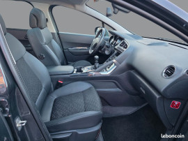 
                                                                                        Voiture
                                                                                         PEUGEOT 3008 - 1.6 Blue-HDi 120 CV ALLURE - 6 CV