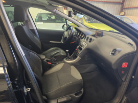 
                                                                                        Voiture
                                                                                         PEUGEOT 308 SW - 1.6 HDi 110 CV ACTIVE - 6 CV