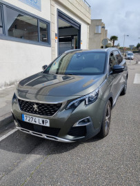 
                                                                                        Voiture
                                                                                         Peugeot 5008 Gt-Line 7 Places  automatique 04/2018