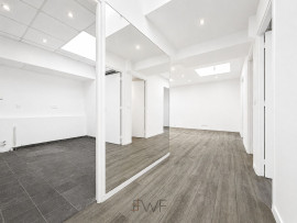 
                                                                                        Location
                                                                                         Place Charles de Gaulles - 126m² bureaux