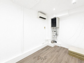 
                                                                                        Location
                                                                                         Place Charles de Gaulles - 126m² bureaux