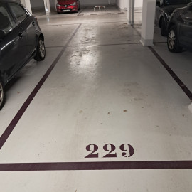 
                                                                                        Location
                                                                                         Place de parking immeuble très récent