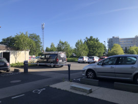 
                                                                                        Location
                                                                                         Place de parking privée